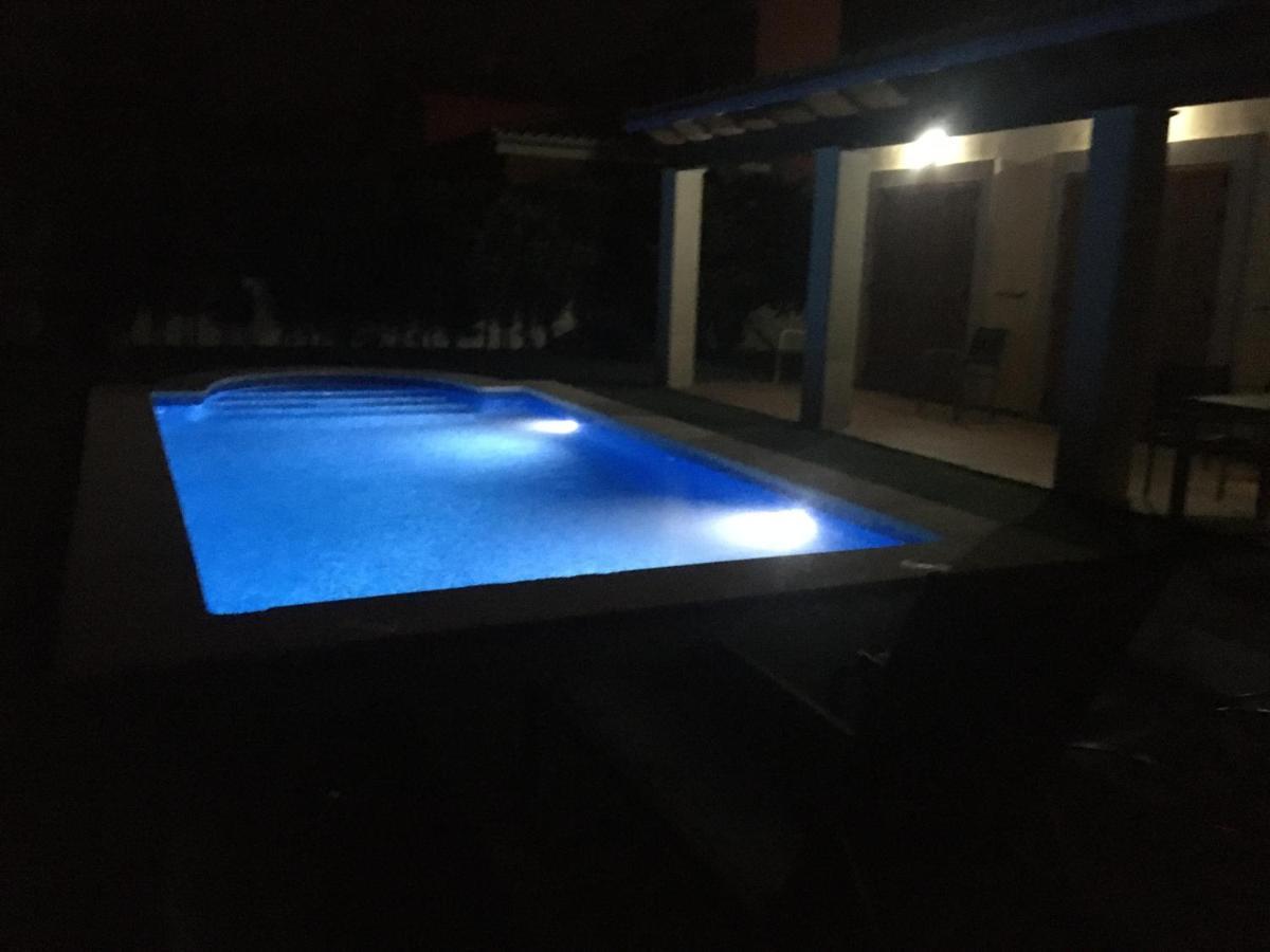 Villa Puerto Adriano 埃尔托罗 外观 照片