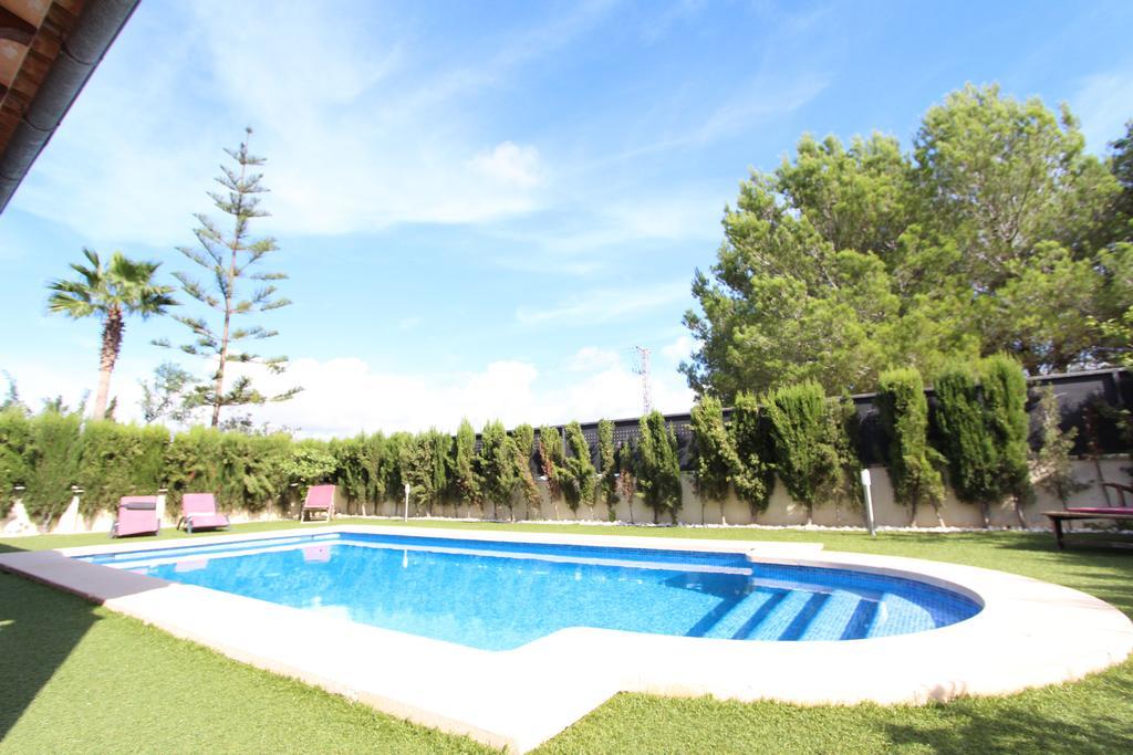 Villa Puerto Adriano 埃尔托罗 外观 照片